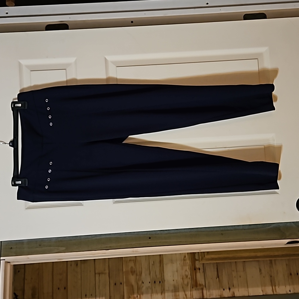 Collette Ellington women's pull on pants